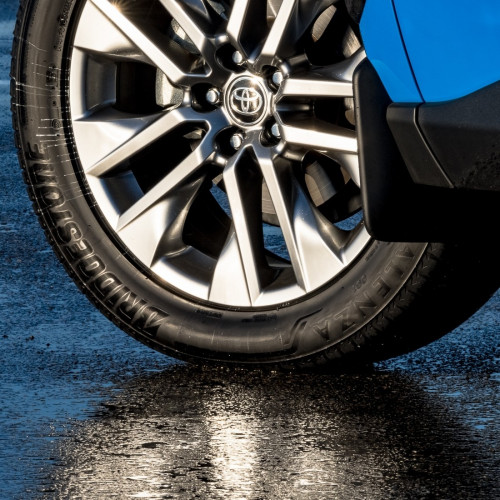 Легковая шина Bridgestone Alenza 001 265/60 R18 110V