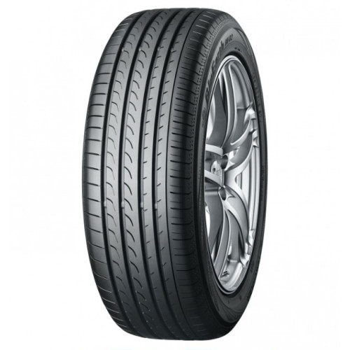 Легковая шина Yokohama BluEarth RV-02 235/55 R17 103W