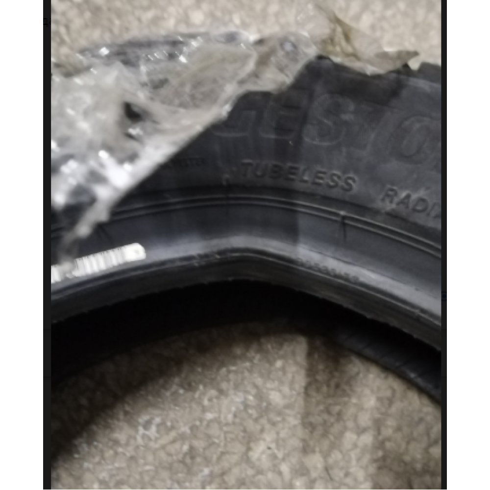 Легковая шина Bridgestone Blizzak LM005 235/45 R17 97V