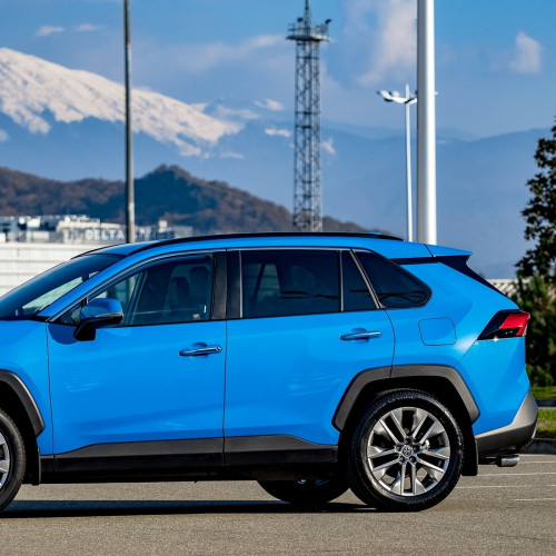 Легковая шина Bridgestone Alenza 001 225/60 R18 100H