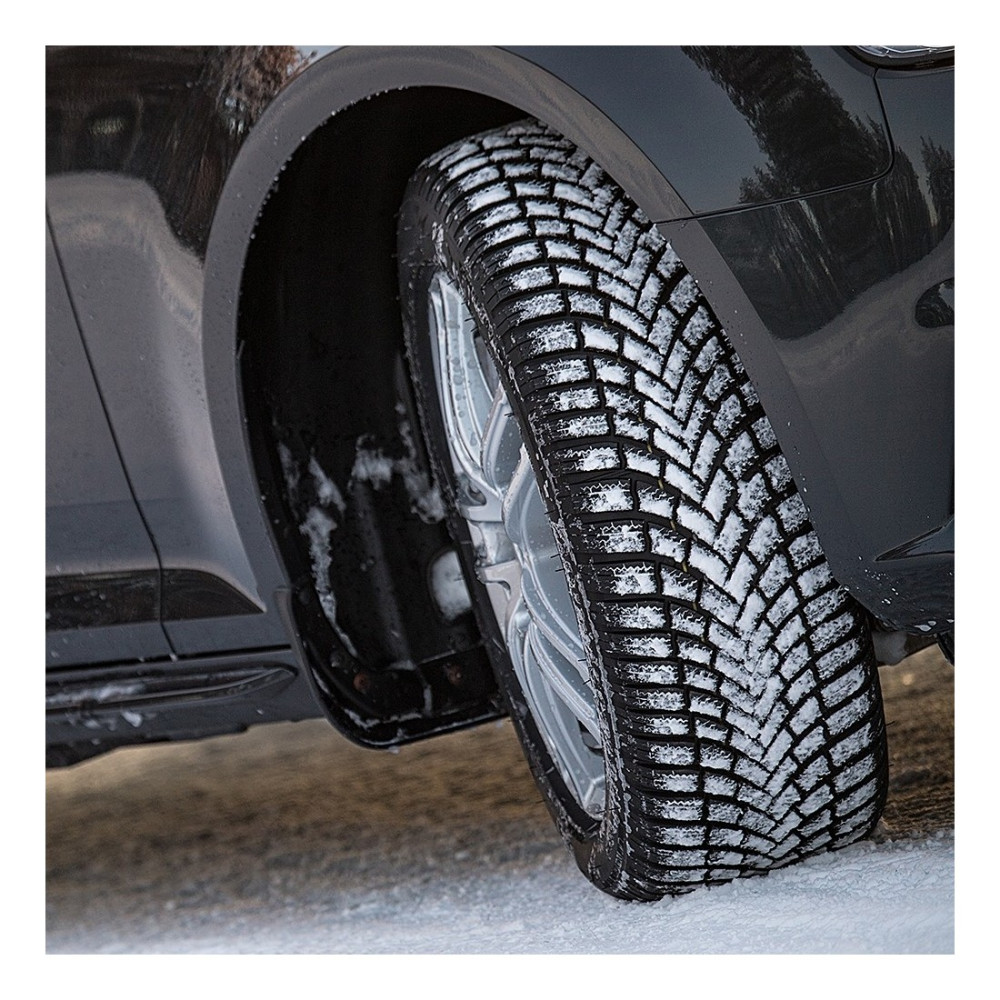 Легковая шина Bridgestone Blizzak LM005 205/70 R15 96T
