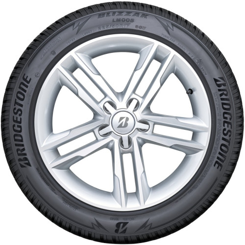 Легковая шина Bridgestone Blizzak LM005 205/60 R16 96H