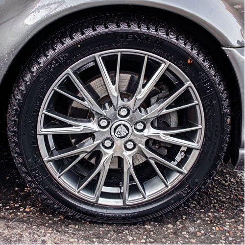 Легковая шина Nexen Winguard Ice Plus 185/65 R15 92T